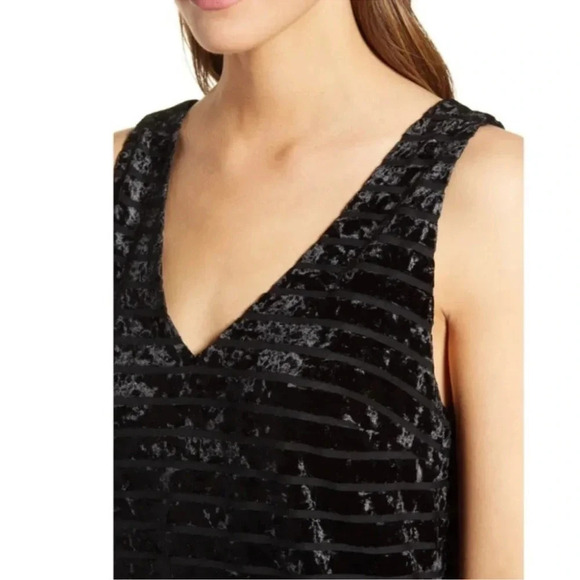 NWT!! Chelsea • 28 - Shadow Stripe Velvet Tank Top - Black - Size Medium - Picture 4 of 10